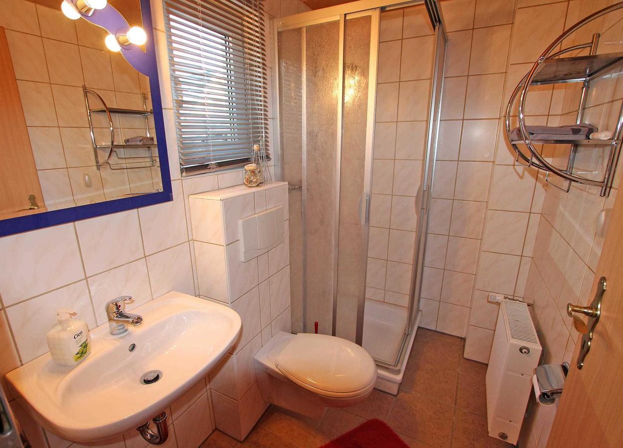 Ferienhaus Mit Separater Wohnung Waren See 9441 Eksteriør billede